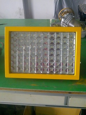 掌握支架式LED防爆灯 全方位解析U型支架与固定式LED防爆灯的选购与应用